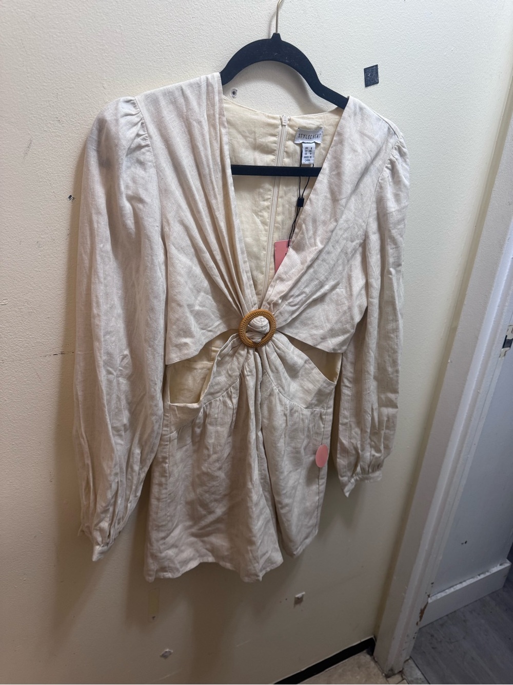 Style cheat Cream Linen-Blend Romper with Front Ring Detail size 4